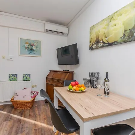 Apartments Daniela Della Novalja Zewnętrze zdjęcie