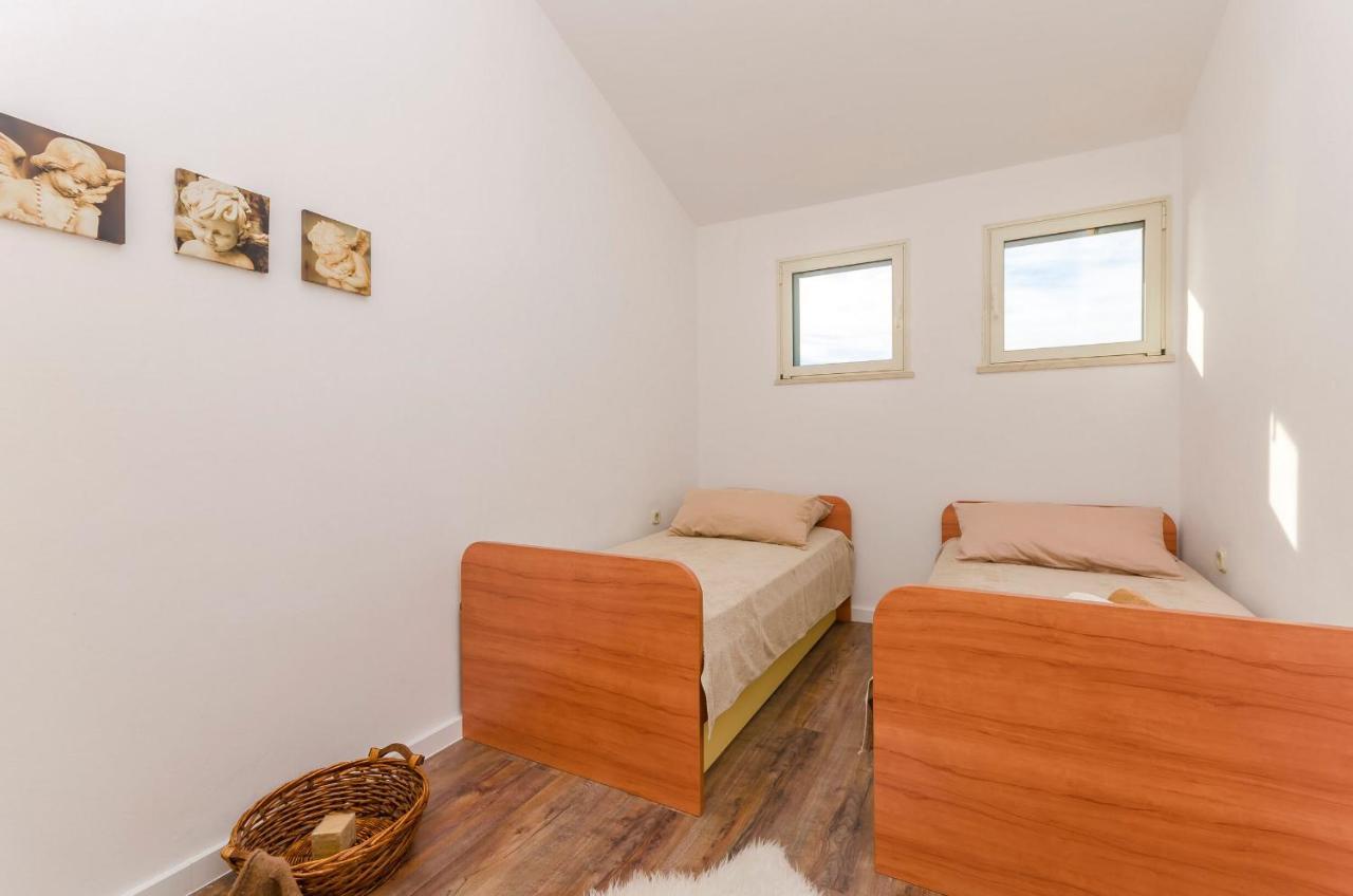Apartamento Daniela Della Novalja